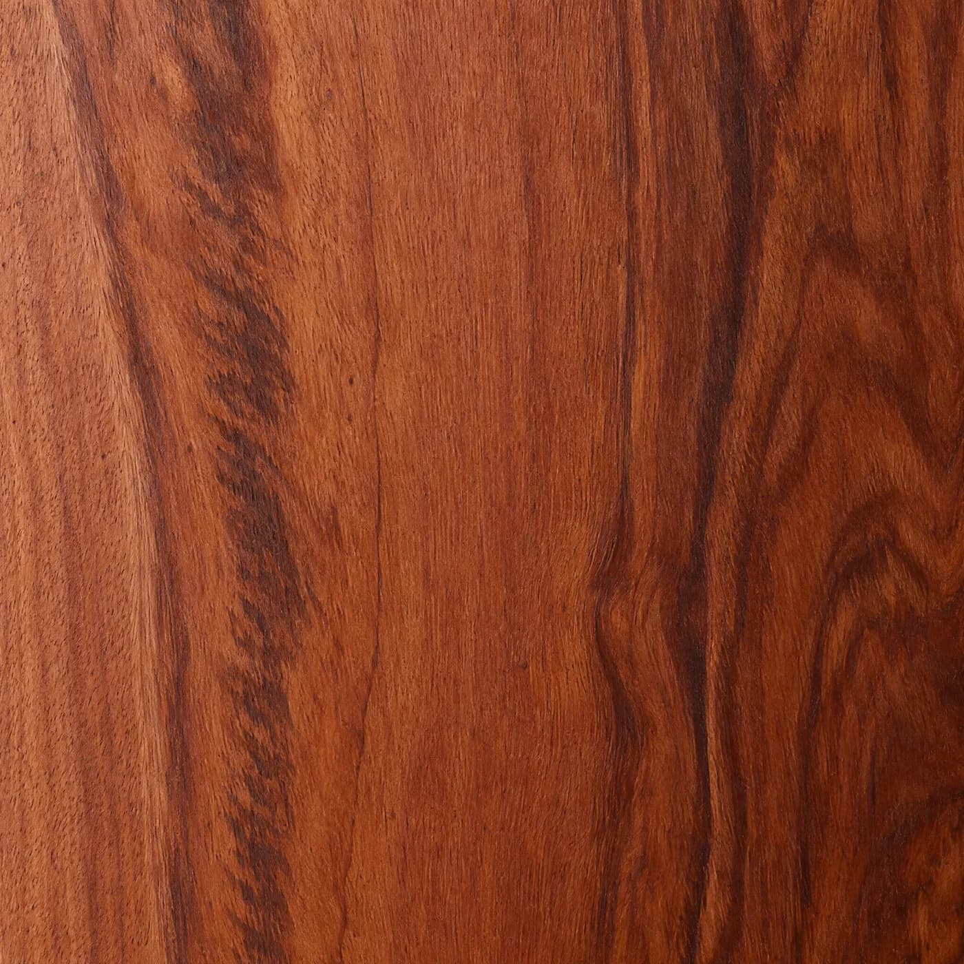 Planed rimu timber grain
